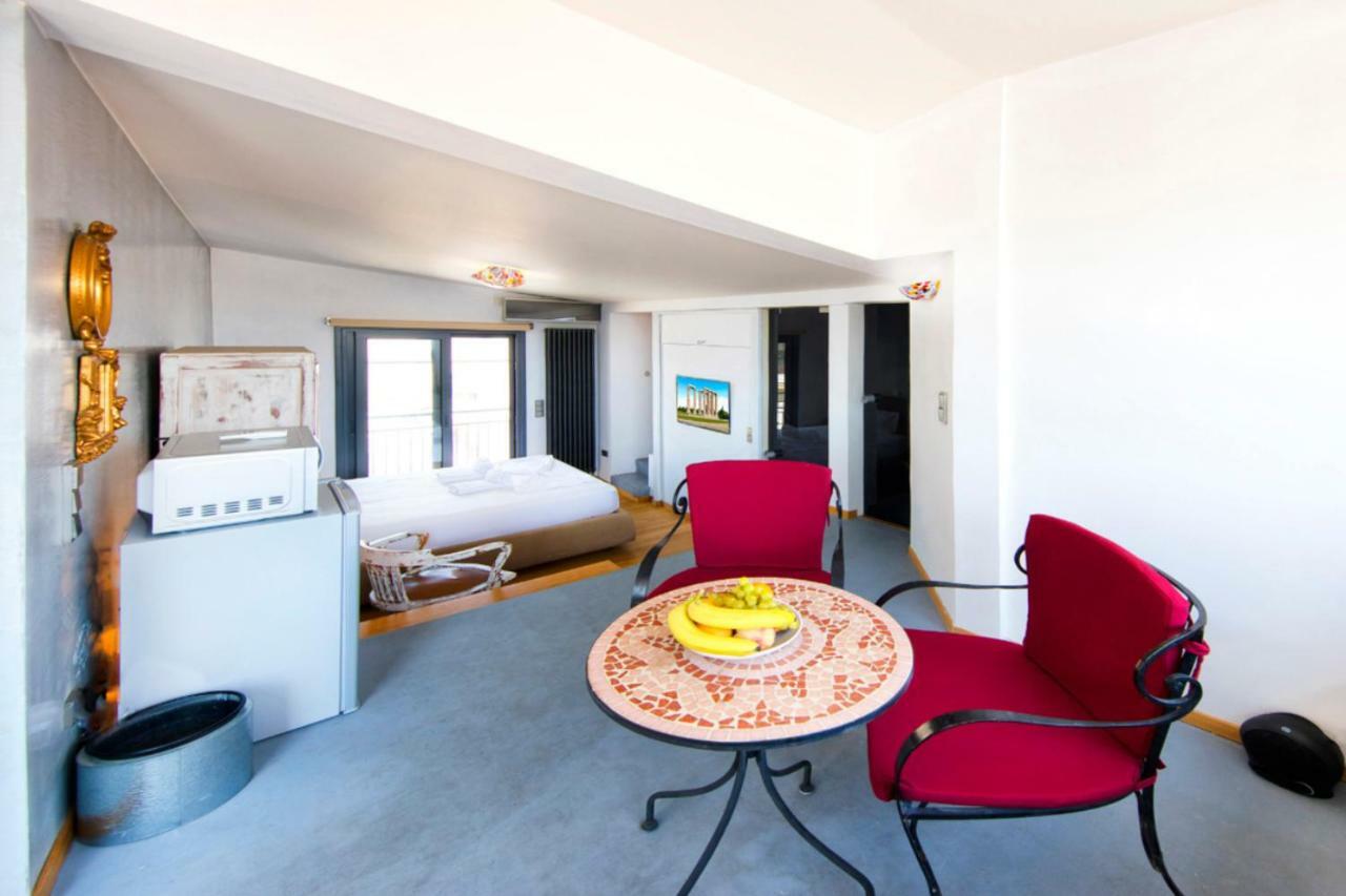 Topfloor Stylish Apartment With Acropolis View! เอเธนส์ ภายนอก รูปภาพ